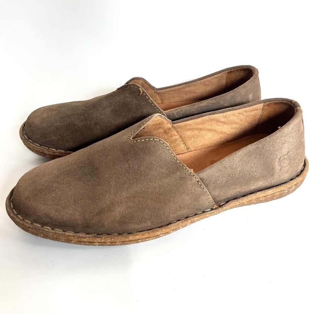 BORN taupe colored leather loafers - 7.5